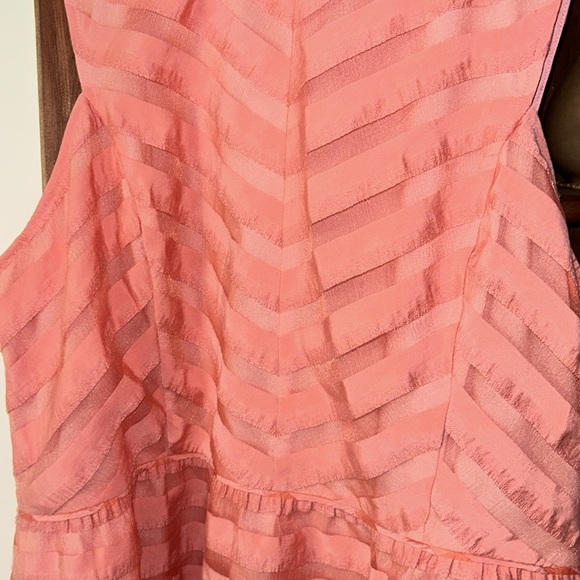 Ann Taylor Loft dress - Picture 2 of 8